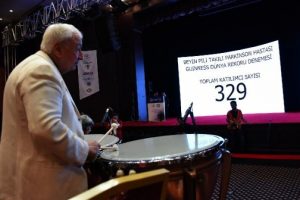 Beyin pili ameliyatı olan 329 hasta Guinness rekoru kırdı