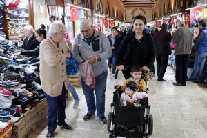 Tarihi &ccedil;arşıda 'Paskalya' hareketliliği