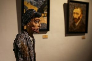 Van Gogh'un resimleri seramiğe d&ouml;n&uuml;şt&uuml;r&uuml;ld&uuml;