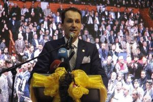 Fatih Erbakan Bursa'da: "M&uuml;jdeler olsun artık vakit tamamdır"