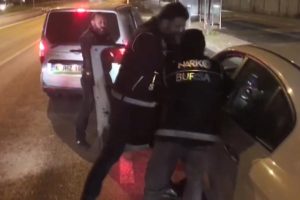 Bursa'da operasyon anı polis kamerasında