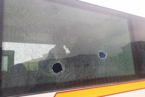 Bursa Karacabey Birlikspor altyapı takımına taşlı saldırı