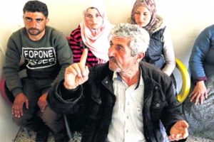 "PKK istedi, kura &ccedil;ekip iki oğlumdan birini verdim"