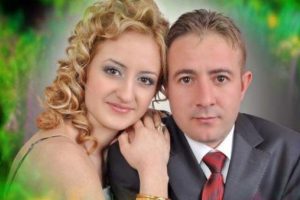 Doğum g&uuml;n&uuml; kutlamasından d&ouml;nen &ccedil;iftin feci sonu!