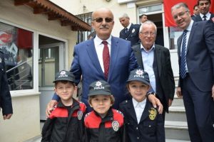 T&uuml;rk Polis Teşkilatı'nın 173. yıld&ouml;n&uuml;m&uuml; Bursa İznik'te kutlandı