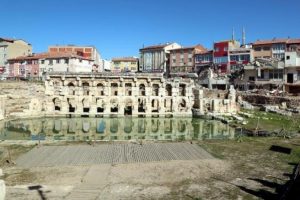 2 bin yıllık Tarihi Hamam turizme kazandırılıyor