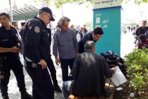 İzmir'de ş&uuml;pheli valiz alarmı