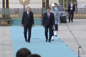 Cumhurbaşkanı Erdoğan'dan Kırgız mevkidaşına resmi karşılama