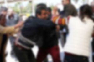 Gen&ccedil; kadın adliyede dehşeti yaşadı!