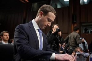 Zuckerberg: &Uuml;zg&uuml;n&uuml;m, benim sorumluluğumdu