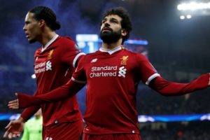 Liverpool, City'yi sahadan sildi ve turladı!