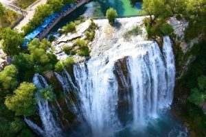 Tortum Şelalesi i&ccedil;in imza kampanyası