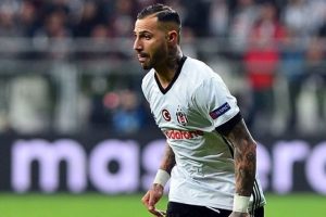 Beşiktaş'ta Quaresma g&ouml;r&uuml;şme odasına!