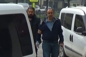 Bursa'da okulda iki eğitimciyi vuran polis, bir ay &ouml;nce de okulu basmış