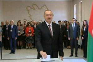 Aliyev oyunu kullandı
