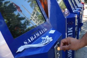 Şarj cihazı g&ouml;r&uuml;n&uuml;ml&uuml; kumar makinesi ele ge&ccedil;irildi