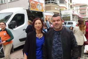 Bursa'da şehit ve gaziler i&ccedil;in lokma d&ouml;kt&uuml;rd&uuml;