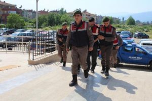 2 kişinin &ouml;ld&uuml;ğ&uuml; olayla ilgili bir tutuklama