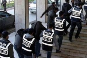70 muvazzaf askere FET&Ouml;'den yakalama kararı