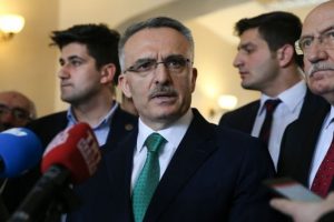 Bakan Ağbal'dan &ccedil;arpıcı 'dolar' ve 'benzin' a&ccedil;ıklaması