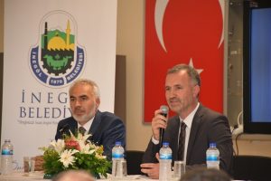 Bursa İneg&ouml;l Belediye Başkanı Taban, &ouml;ğrencilerle bir araya geldi