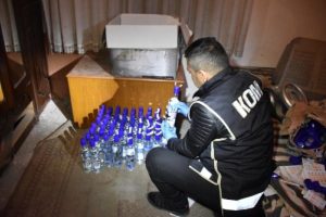 Aksaray'da 2 bin 500 adet sahte i&ccedil;ki ele ge&ccedil;irildi