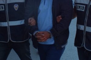FET&Ouml;'n&uuml;n hijyen evlerine operasyon: 20 g&ouml;zaltı
