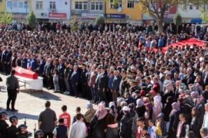 Şehit Uzman Çavuş, Yozgat'ta gözyaşlarıyla uğurlandı