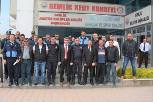 Bursa'da Gemlik Belediyesi zabıta ekiplerine biber gazı eğitimi