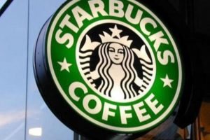 Starbucks, 8 bin şubesini kapatıp eğitim verecek