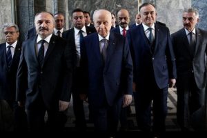 Erken se&ccedil;imle ilgili konuşulan 3 senaryo!