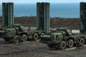 NATO'da 'S-400 sancısı' s&uuml;r&uuml;yor