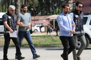 Gaybubet evinden "Fetullah G&uuml;len" imzalı saat &ccedil;ıktı