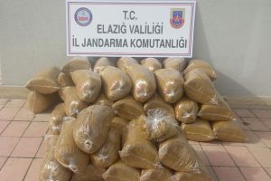 Jandarmadan şok uygulama! 288 kilo t&uuml;t&uuml;n ele ge&ccedil;irildi