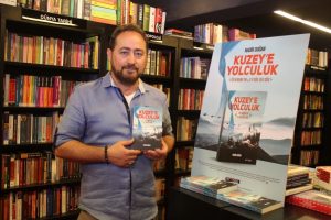 Kamera viz&ouml;r&uuml;nden yazarlığa