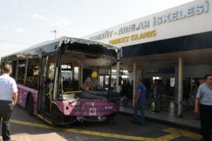 Kabataş'taki otob&uuml;s kazasına ilişkin davada karar verildi