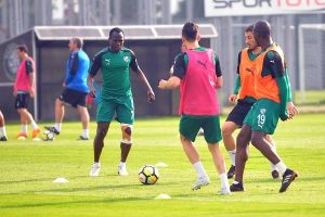 Bursaspor, Karab&uuml;k'e gitti