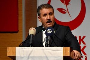 BBP lideri Destici'den Abdullah G&uuml;l a&ccedil;ıklaması