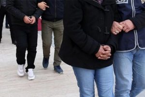 Antalya'da FET&Ouml; operasyonu: 14 g&ouml;zaltı