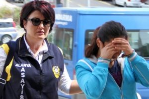 Uyuşturucu operasyonunda 3 ş&uuml;pheli tutuklandı!