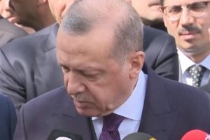 Erdoğan'dan derbi olayları yorumu: Kumpas var, birileri organize etti