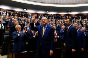 AK Parti'de se&ccedil;im &ouml;ncesi 9 isim i&ccedil;in kritik karar