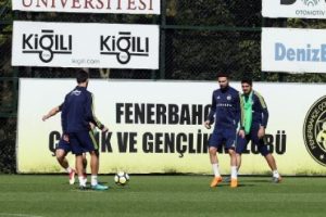 Fenerbah&ccedil;e, Antalyaspor'a bileniyor