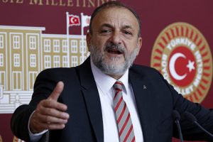 Oktay Vural'dan 'istifa etti' iddialarına yanıt!