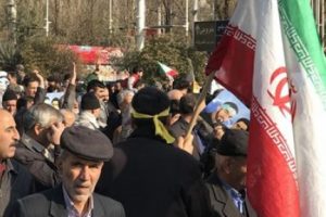 İran'da g&ouml;sterilerde yaklaşık 150 g&ouml;zaltı