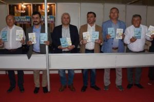 Tuncay &Ouml;zkan: CHP, cumhurbaşkanı adayını salı g&uuml;n&uuml; a&ccedil;ıklayacak