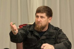 Kadirov: Trump ve Merkel buraya gelirse hapse atarız
