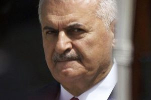 Başbakan Yıldırım'dan İspanya'da &ouml;nemli a&ccedil;ıklamalar