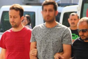 Karısını ve aşığını &ouml;ld&uuml;ren zanlı adliyeye sevk edildi