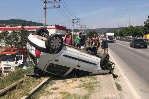 Bursa'da 6 kişinin ağır yaralandığı kaza güvenlik kamerasına yansıdı